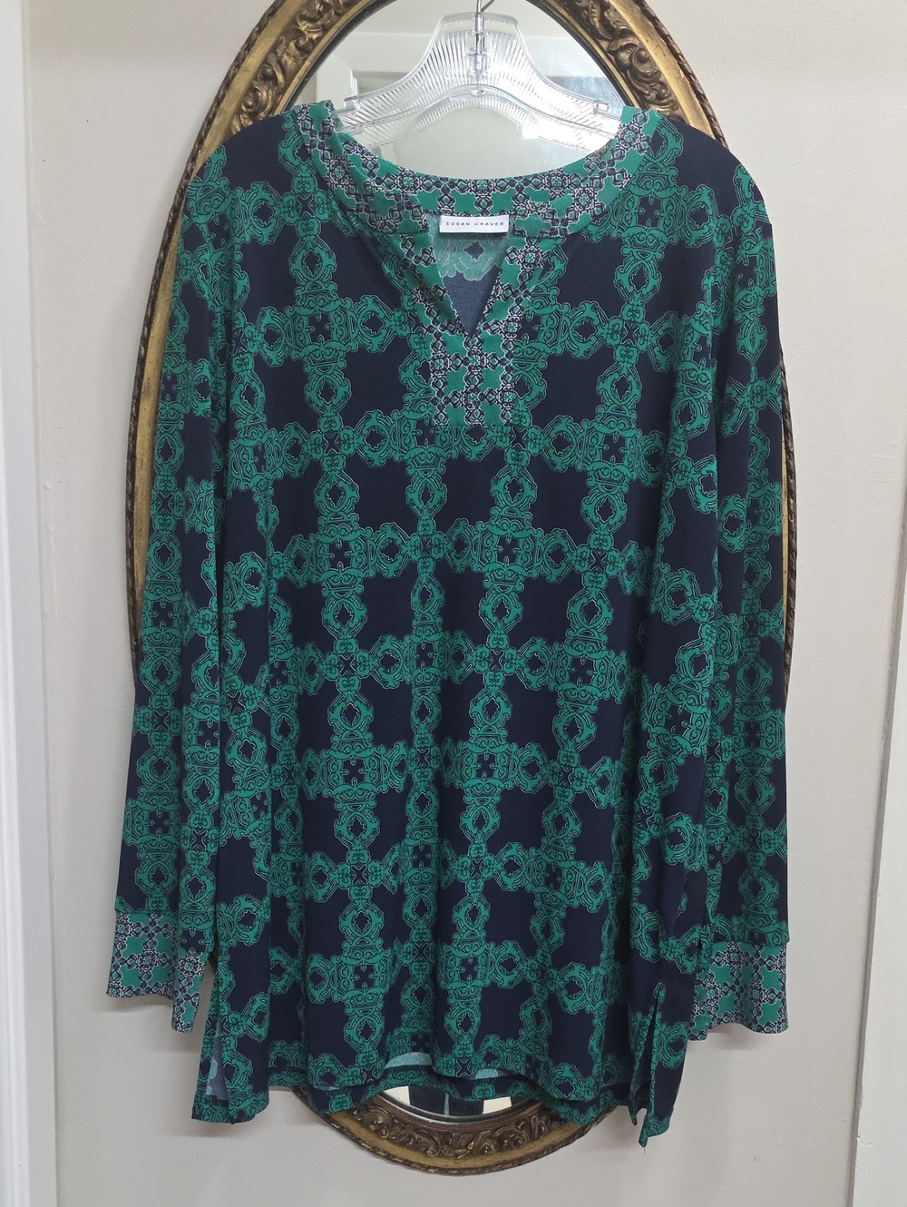 Susan Graver Navy and Green Geometric V-Neck Tunic Size XL Roomy Loose Fit